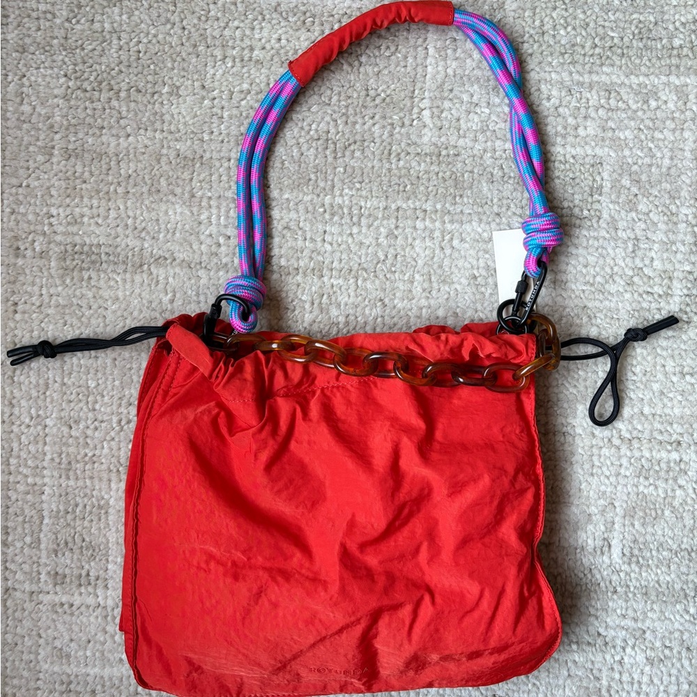 Rotunda Sant Hobo Bag in Coral Red